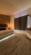 Hotel Montebello