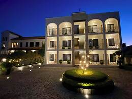 Hotel Montebello