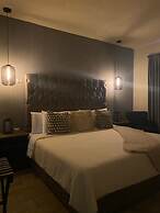 Hotel Montebello