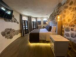 Hotel Montebello