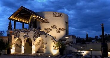 Hotel Montebello