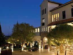 Hotel Montebello