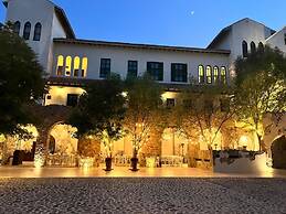Hotel Montebello