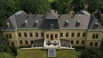 Főnix Wellness Resort