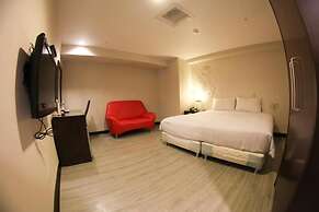 Newhotel