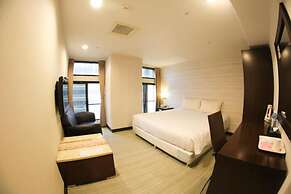 Newhotel