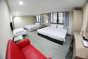 Newhotel