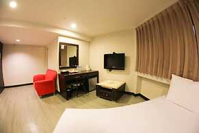 Newhotel
