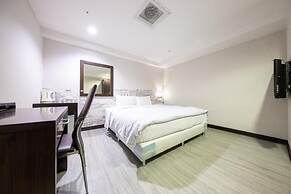 Newhotel