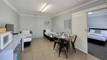 Castlereagh Lodge Motel