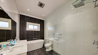 Castlereagh Lodge Motel