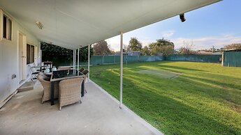 Castlereagh Lodge Motel