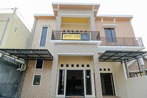 SPOT ON 2431 Tf Homestay