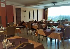 Summerdale Inn