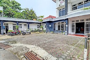 OYO 2452 Hotel Metro
