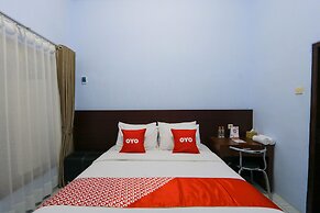 OYO 2453 Artha Graha Vip