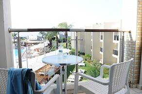 TUI BLUE Tropical