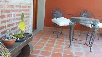La Casa de Paula Hosteria Artesanal