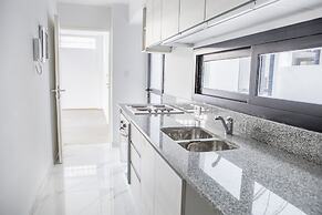 Monroe Suites