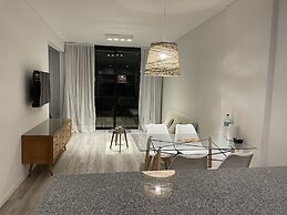 Monroe Suites