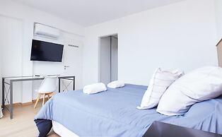 Monroe Suites