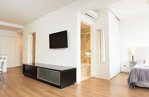 Monroe Suites