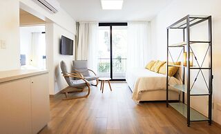 Monroe Suites