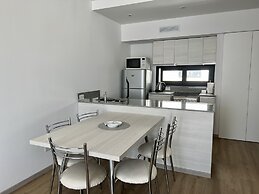 Monroe Suites