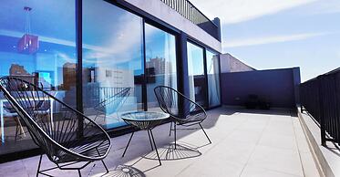 Monroe Suites