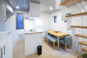 Laffitte Hirai Condominium Hotel