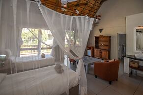 Leopard's Lair Bush Lodge