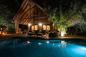 Leopard's Lair Bush Lodge