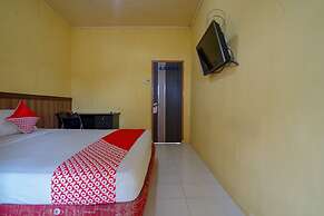 OYO Life 2502 Syariah Triantama Kost