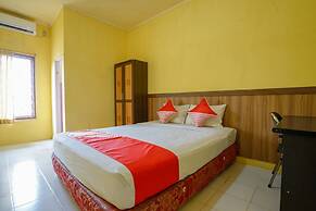 OYO Life 2502 Syariah Triantama Kost