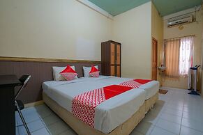 OYO Life 2502 Syariah Triantama Kost