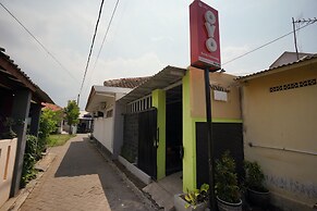 OYO 2492 Nindy Homestay