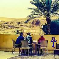 Key of Pyramids View Inn