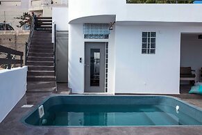 The Grand Cave House