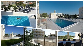 Villa Bachelor
