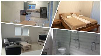 Villa Bachelor