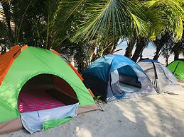 Camping Lunas Bar