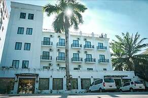 Sen Yangon Lakeview Hotel