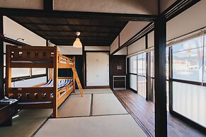 Hostel Dockhouse
