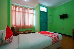 OYO 1389 Hotel Carissima
