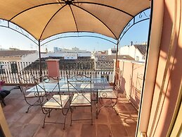 Del Parque Flats Central