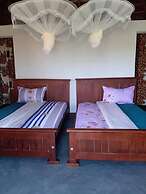 Tangi Safaris Lodge