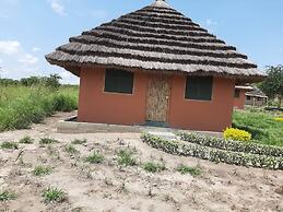 Tangi Safaris Lodge