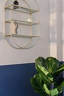 UPSTREET Hidesign Acropolis Apartment