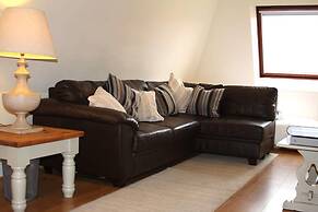 Cotswolds Valleys Accommodation - Exclusive use character one bedroom 