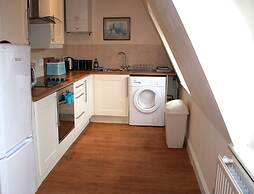 Cotswolds Valleys Accommodation - Exclusive use character one bedroom 